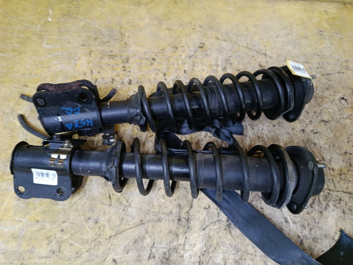 Стойка амортизатора 8058015, CR-049-1581, CR-049F-H53A, CR8828, MR519207, SJ-049-1581, ST-049-1581 на Mitsubishi Pajero Mini H58A 4A30 Фото 1