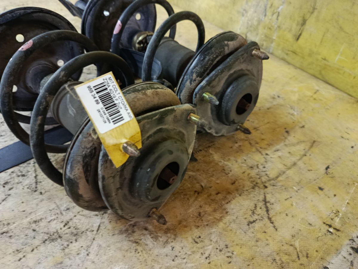 Стойка амортизатора 333476, 4060A198, MR594045, SST0165 на Mitsubishi Colt Z25A 4G19 Фото 2