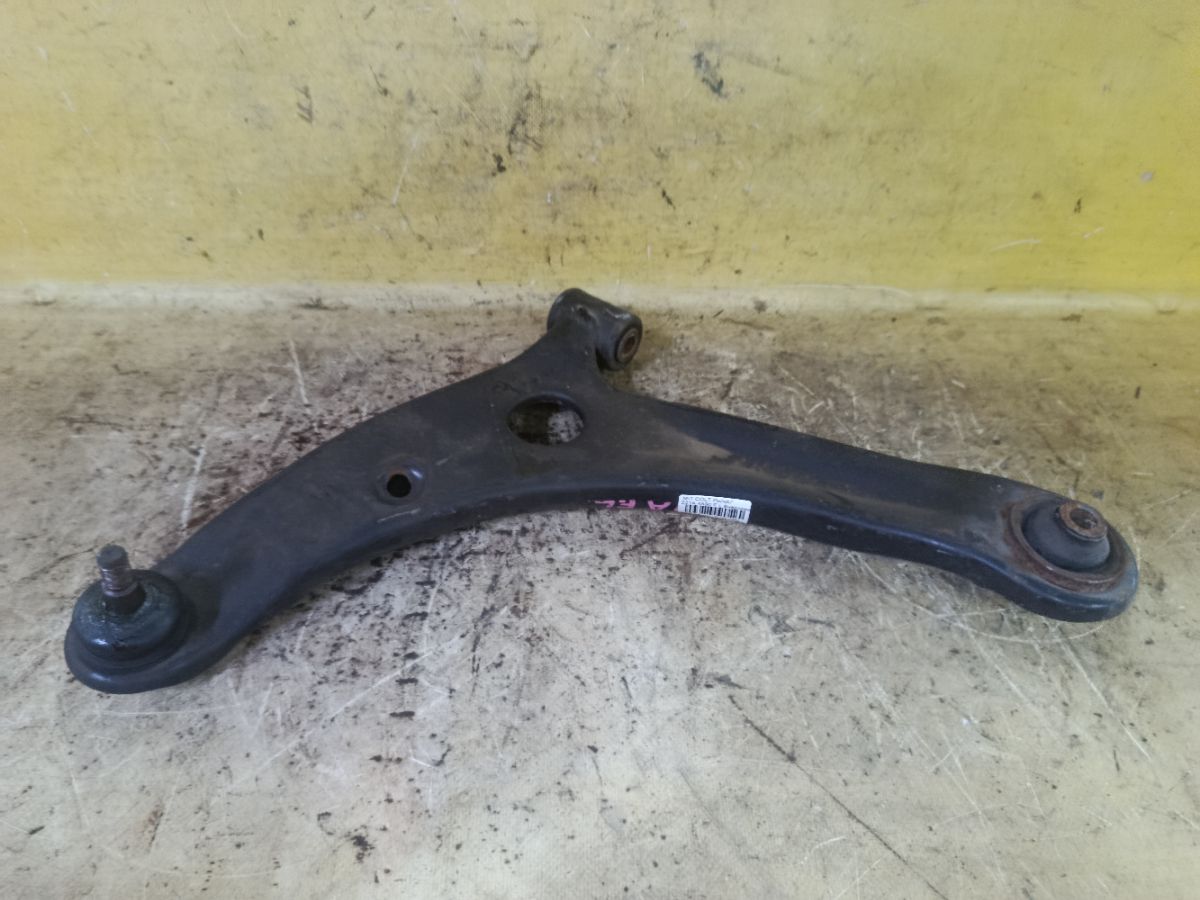 Рычаг на Mitsubishi Colt Z21A 4A90 Фото 1
