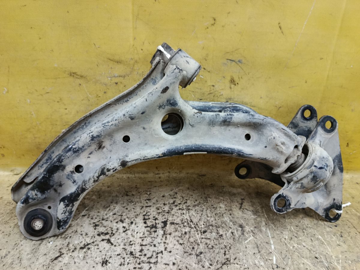 Рычаг на Honda Fit GE6 L13A Фото 1