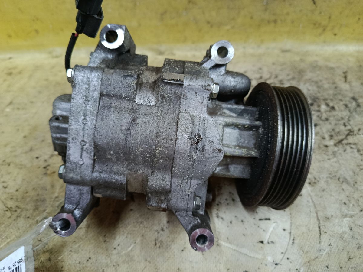 Компрессор кондиционера на Honda Fit GK3 L13B Фото 3