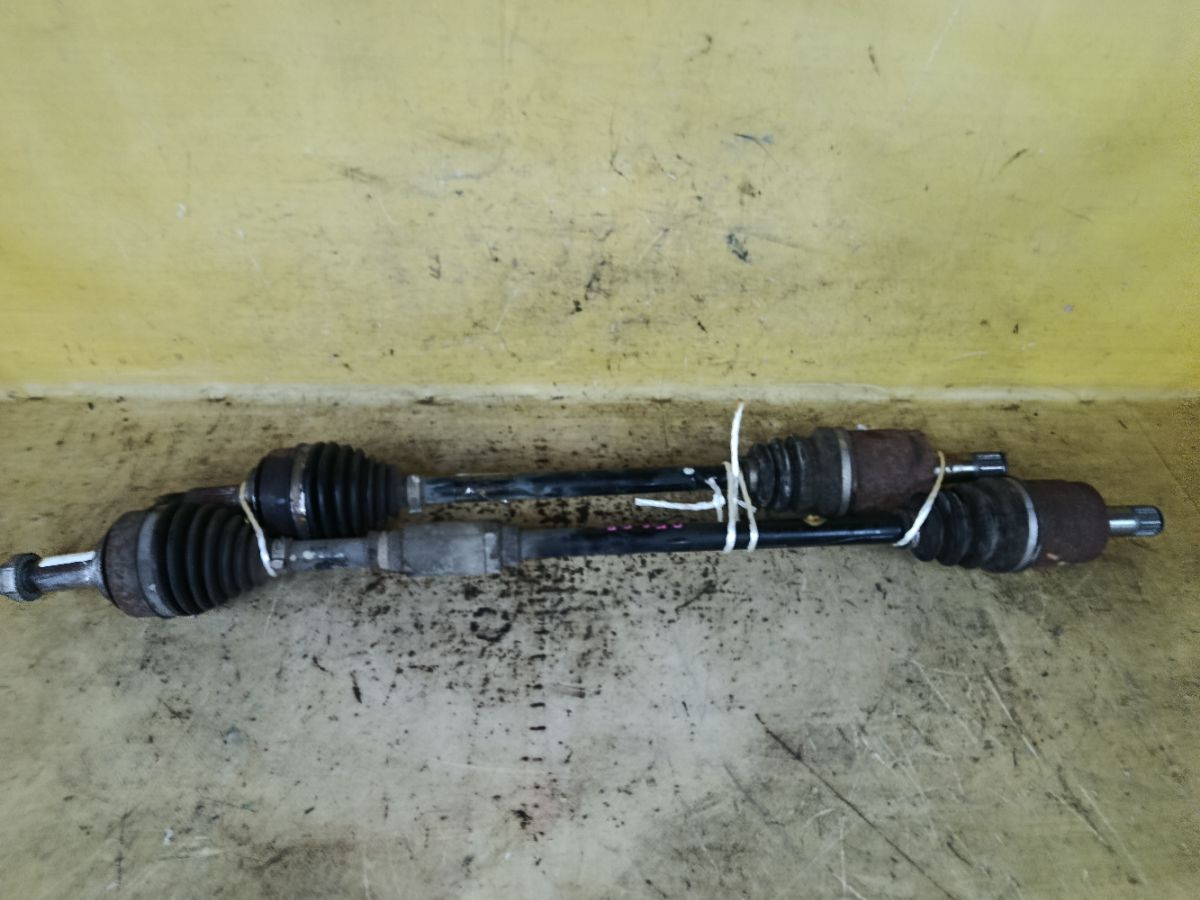 Привод на Honda Fit GE6 L13A Фото 1