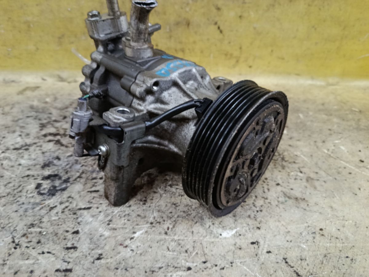 Компрессор кондиционера на Toyota Passo M700A 1KR-FE Фото 2